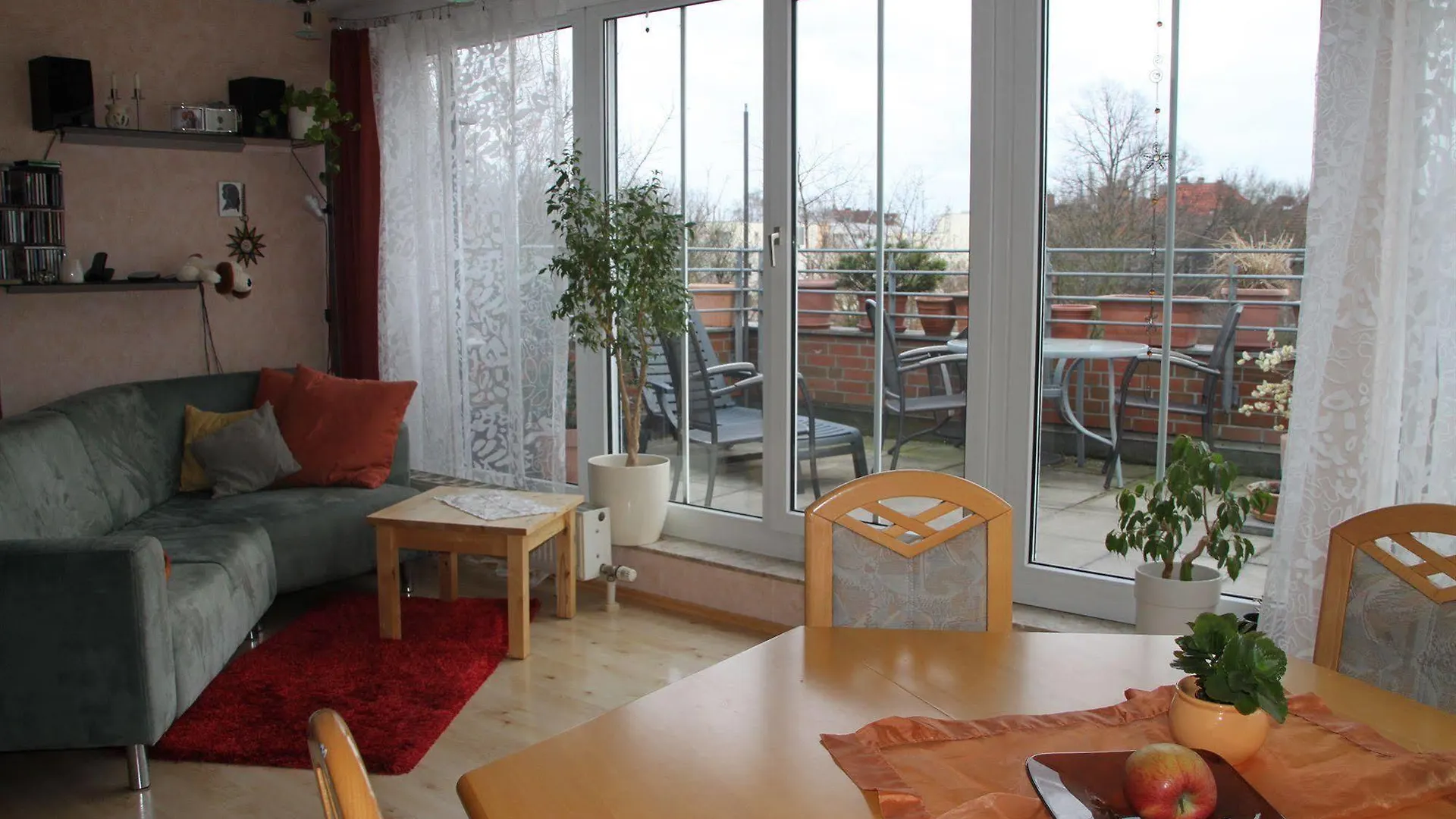 Abt Private Rooms - Hannover Laatzen Hotel