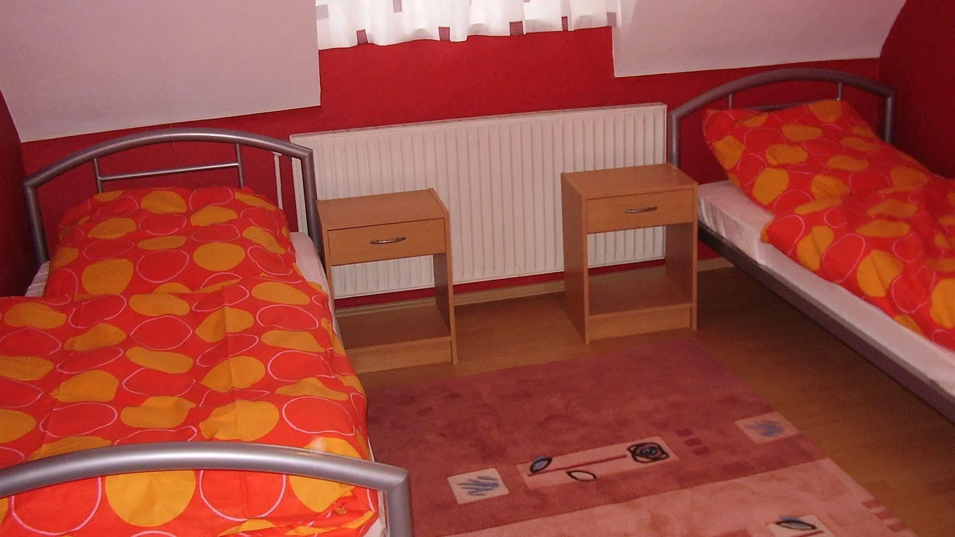 Abt Private Rooms - Hannover Laatzen 0*,  Germany